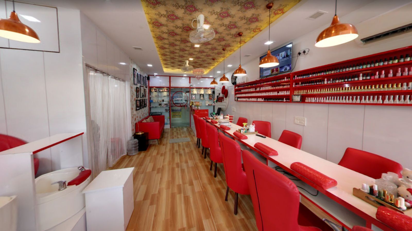 Top 7 Nail Salons in Mohali to Visit for you Next Manicure Session