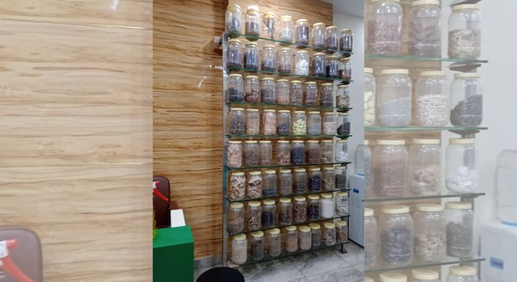 jars placed in shelfs