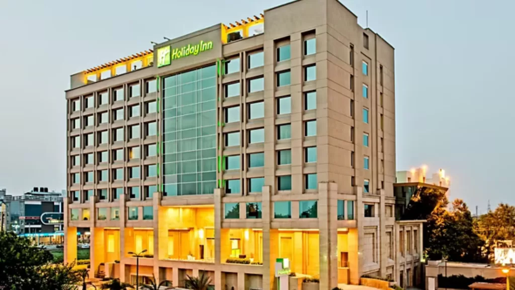Exterior View of Holiday Inn in Amritsar
